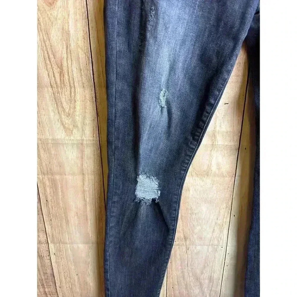 Judy Blue Distressed Washed Out Black Skinny Jeans Women's Size 15/32 NEW - Picture 5 of 12